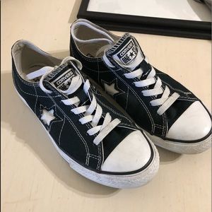 Converse size 8